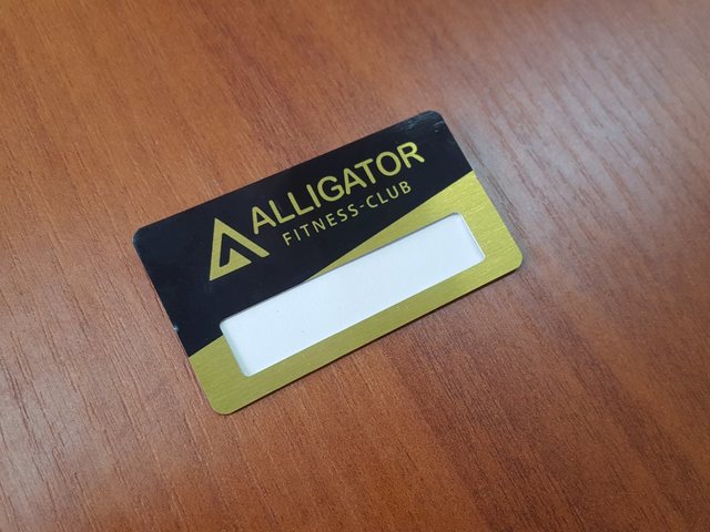 металлический бейдж для фитнесс клуба